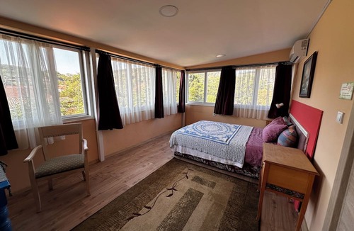 Camlık Bed & Breakfast | Efes Linden House