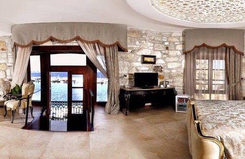 Yenifoca Hotel | La Petra Hotel - Special Class