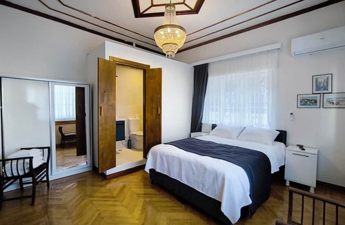 Adalar Bed & Breakfast | Palm Villa