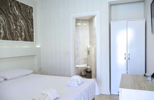 Bodrum City Center Bed & Breakfast | Lumy Suites Eskicesme
