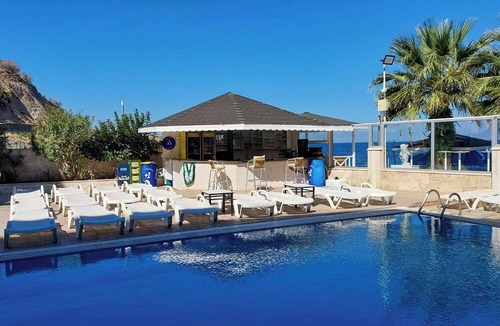 Foca Hotel | Club Rose Bay Hotel