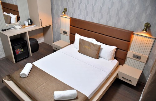 Bayraklı Hotel | Modda Hotel