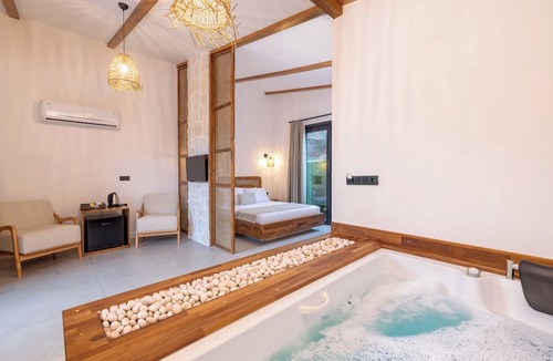 Karaoz Hotel | Rota Kilidonia Karaöz Suites&Villas