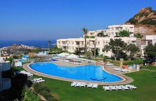 Yalikavak Resort | Superb 9-bedroom resort with fitness room, AC, WiFi in Bodrum