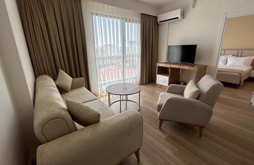 Pendik District Hotel | Petra Port