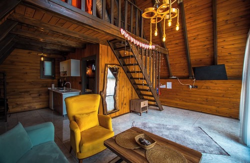 Sapanca Bed & Breakfast | Gezegen Bungalow