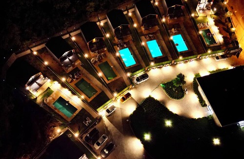 Camlikoy Ski Chalet | Lusso Suite