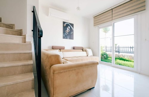 Bogazici Villa | Sea View Villa w Garden, Balcony By Beach in Milas