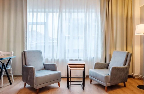 Moda Apartment | Spacious Flat w Balcony 4 min to Kadikoy Square