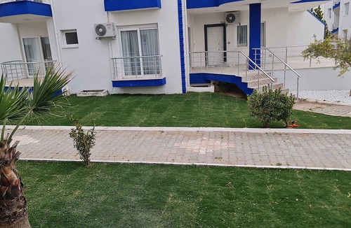 Akbuk Apartment | White Bay Resort 2 Bedrooms + 2 Bathrooms luxury beachfront aparts. max sleep 8