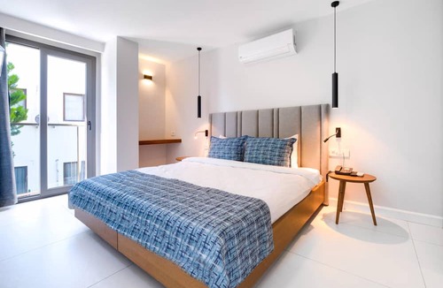 Gumbet Apartment | Stylish Flat w Pool n Balcony 5 min to Beach