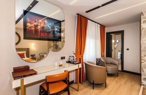 Arnavutkoy Hotel | Elysian Airport Hotel & Restaurant