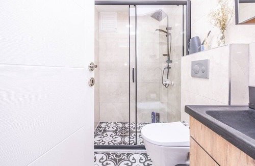 Balat Condo | 1935 - Peaceful, calm and Affordable