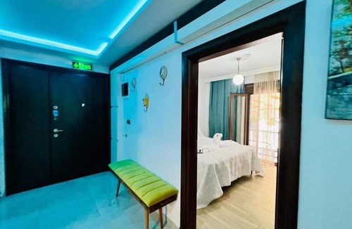 Akcay Bed & Breakfast | Ellawilla Suit House