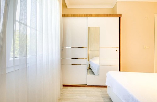 Avlana House | Greenery Home with Shared Pool in Marmaris