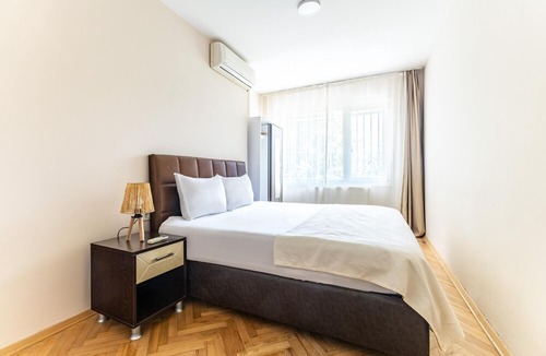 Arnavutkoy Apartment | Flat with Garden 10 min to Bebek Shore