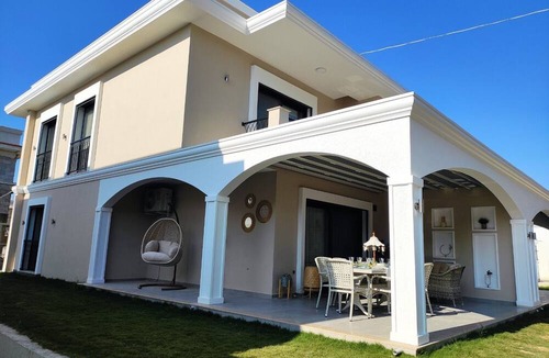 Kadıkalesi Mh. House | Taş tatil evleri