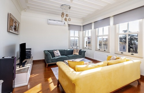 Uludag Villa | Pavilion with Bosphorus View in Anadolu Hisari