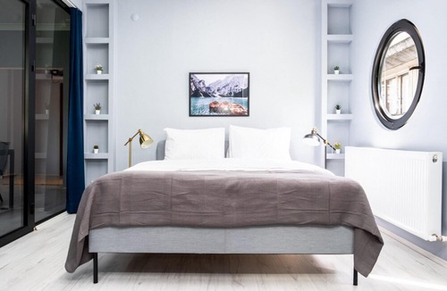 Goztepe Apartment | Charming Flat Near Bagdat Street in Kadikoy