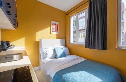 Fatih Apartment | Central, Furnished Studio 5 min to Coast in Fatih