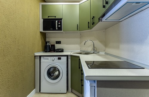 Fatih Apartment | Suit w King Bed 10 min to Sultanahmet Mosque