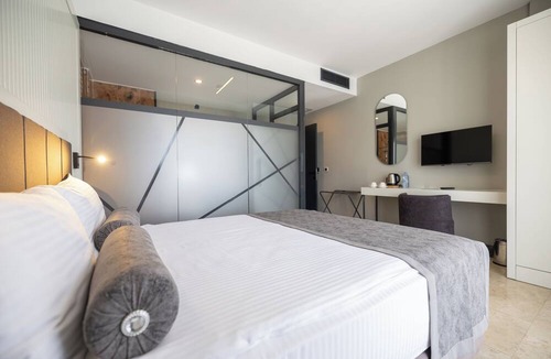 Gulluk Hotel | Roseira Mar-Inn Luxury