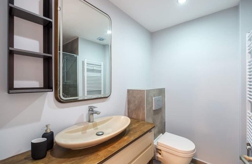 Ankara Apartment | Luminous Flat 7 min to Arcadium Mall in Ankara
