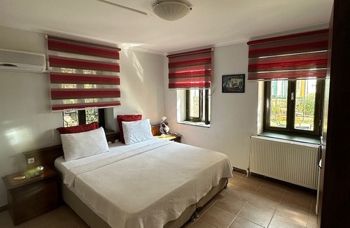 Urla Hotel | Villa Polikne Otel & Restoran