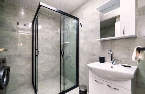 Kaleici Apartment | Cozy Flat 7 min to Mermerli Beach in Antalya