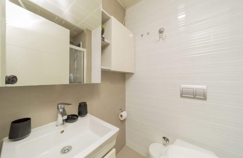 Kepez Apartment | Residence w Shared Pool 3 min to Mall of Antalya