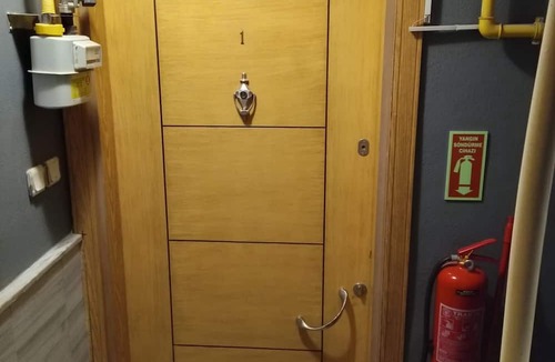 Edirne Apartment | Aileler İçin Bahçeli, Konforlu 3 Odalı Daire Self Check-in