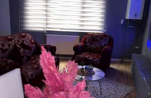 Pendik Apartment | Pendik Carsi Merkezi Daire
