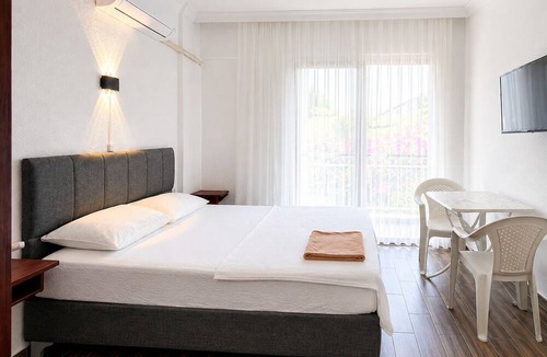 Kadnlar Denizi Mahallesi House | Tüzün Pansiyon