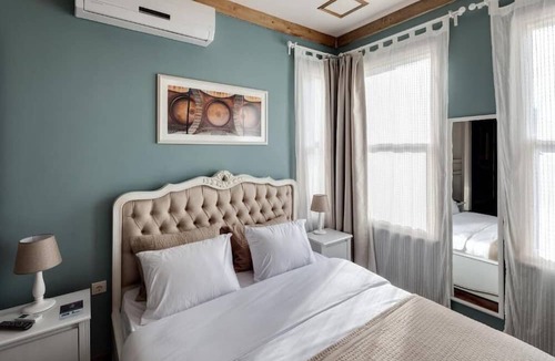 Moda Bed & Breakfast | Loka Suites