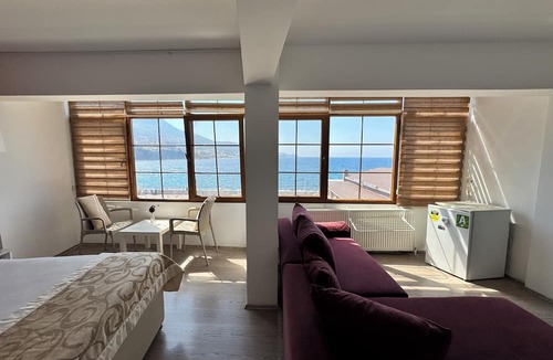 Karaburun Hotel | ADA MARİN SUİTE
