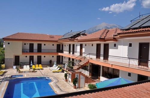 Camyuva Hotel | Moms Hotel
