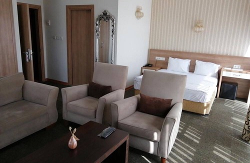 Kucukbakkalkoy Hotel | Nice Royal Otel