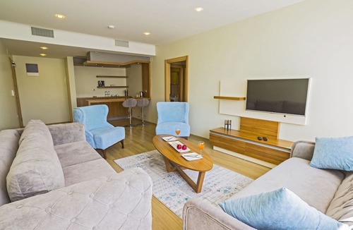 Yomra Hotel | Alesha Suite