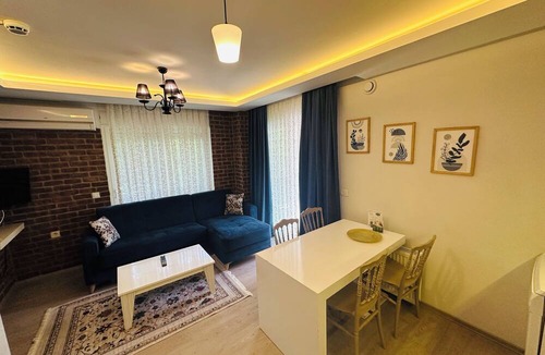 Konyaalti Apartment | Royal Loft Suit