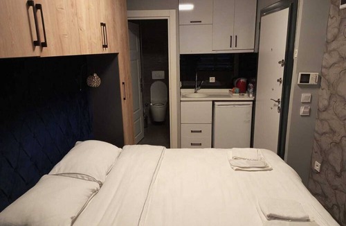 Ortakoy Apartment | Middle Village