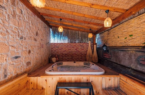 Masukiye Ski Chalet | Feronia Suites