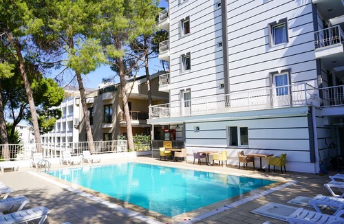 Camlık Mahallesi Apartment | Cicek Apart Otel