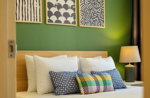 Taksim Apartment | Spacious 3-Bedroom, 2-Bathroom Family Apartment in Central Location No Stair
