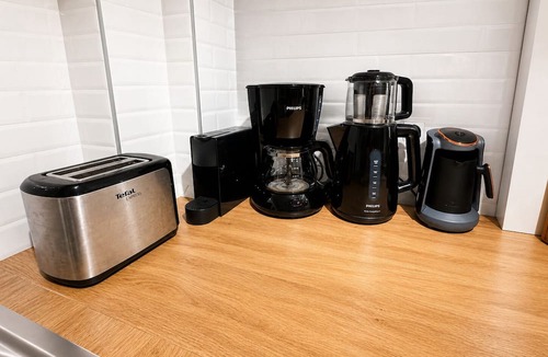Moda Apartment | Prime Location Luxurious 4-BDR apartment with 4 AC's+1000 mbps internet+balcony