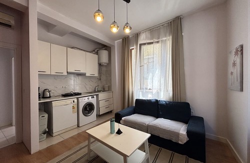 Cagaloglu Apartment | Comfortable 2BR | Walk to Sultanahmet