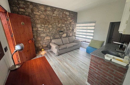 Oren Apartment | Anemos Stone Houses