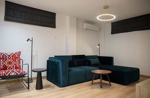 Seki Apartment | Antique Hills