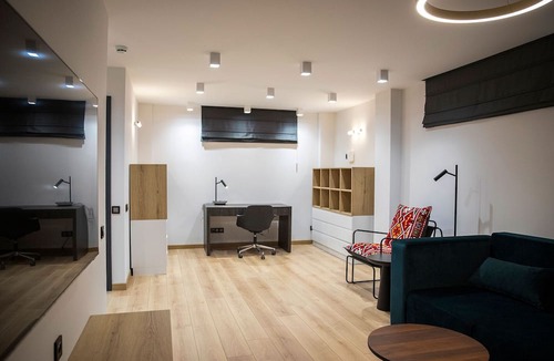 Seki Apartment | Antique Hills