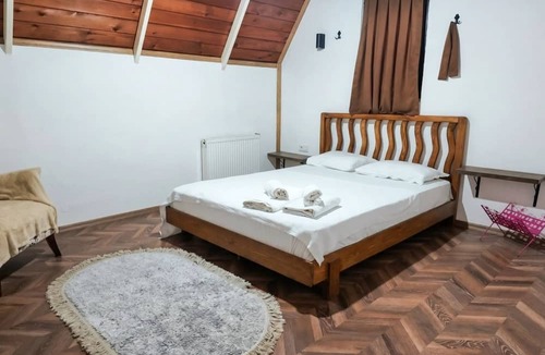 Masukiye Ski Chalet | Maşukiye Pink House Bungalow