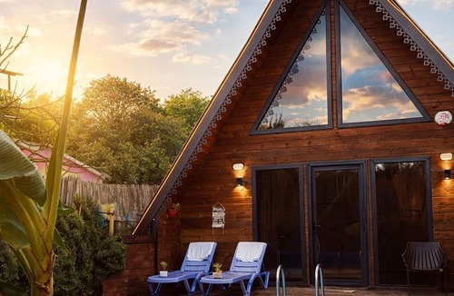 Masukiye Ski Chalet | Maşukiye Pink House Bungalow